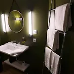 Naad Centre Hotel 3*