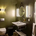Hotel Naad Centre 3*