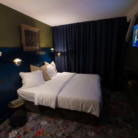 Otel Naad Centre 3*