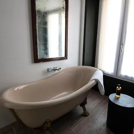 Naad Centre 3* Сарла-ла-Канеда