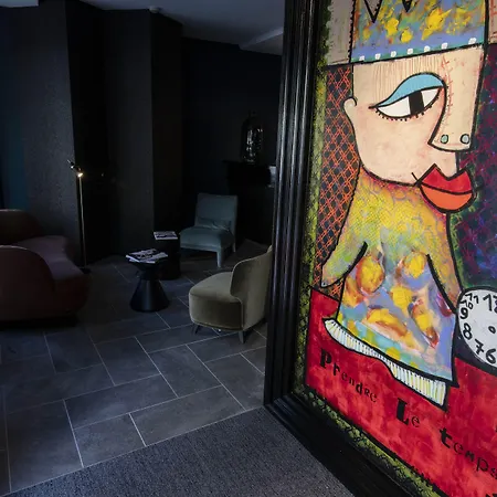 מלון Naad Centre