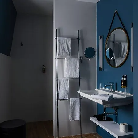 Naad Centre מלון סרלה-לה קנדה