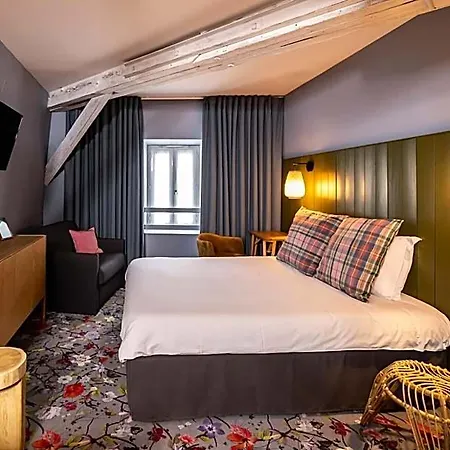 Hotel Naad Centre 3*