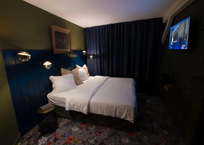 Ξενοδοχείο Naad Centre 3*