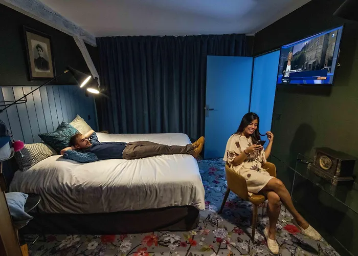 Naad Centre Ξενοδοχείο 3*